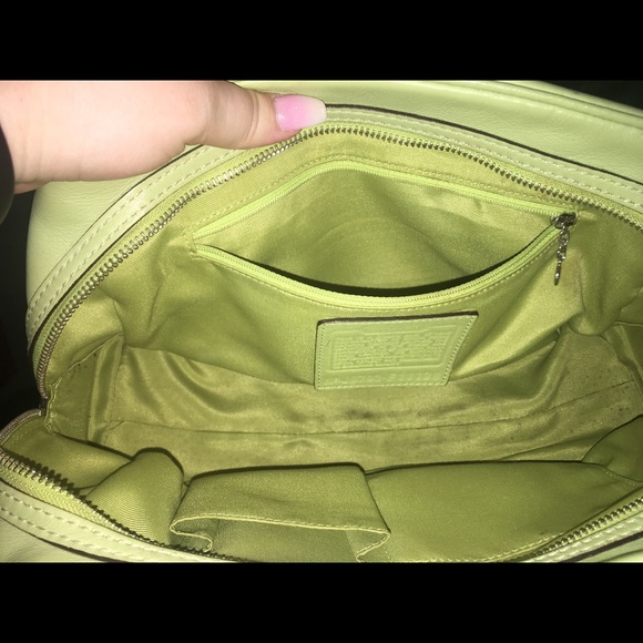 Coach - Picture 3 of 4